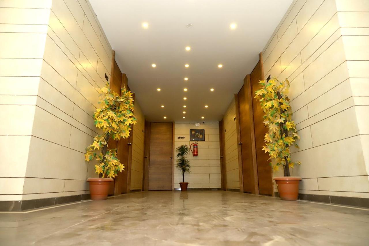 Hotel Dolphin Residency Pātan المظهر الخارجي الصورة