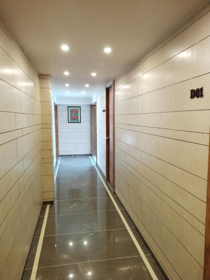 Hotel Dolphin Residency Pātan المظهر الخارجي الصورة